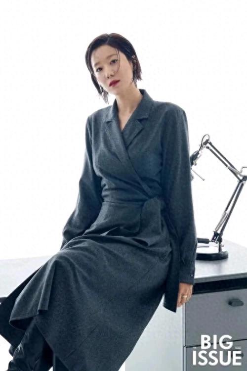 她是韩剧中的黄金女配,丈夫李善均去世后,曾让她痛不欲生。