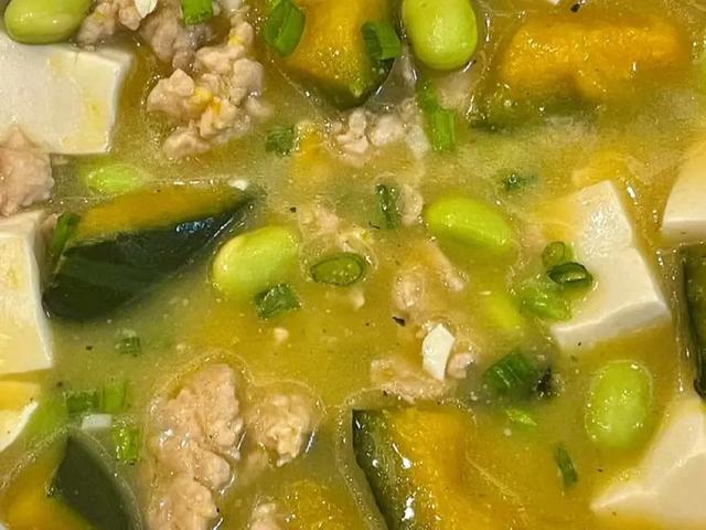 年纪大要控糖，建议中老年人多吃八道控糖菜，降低血糖，安享晚年