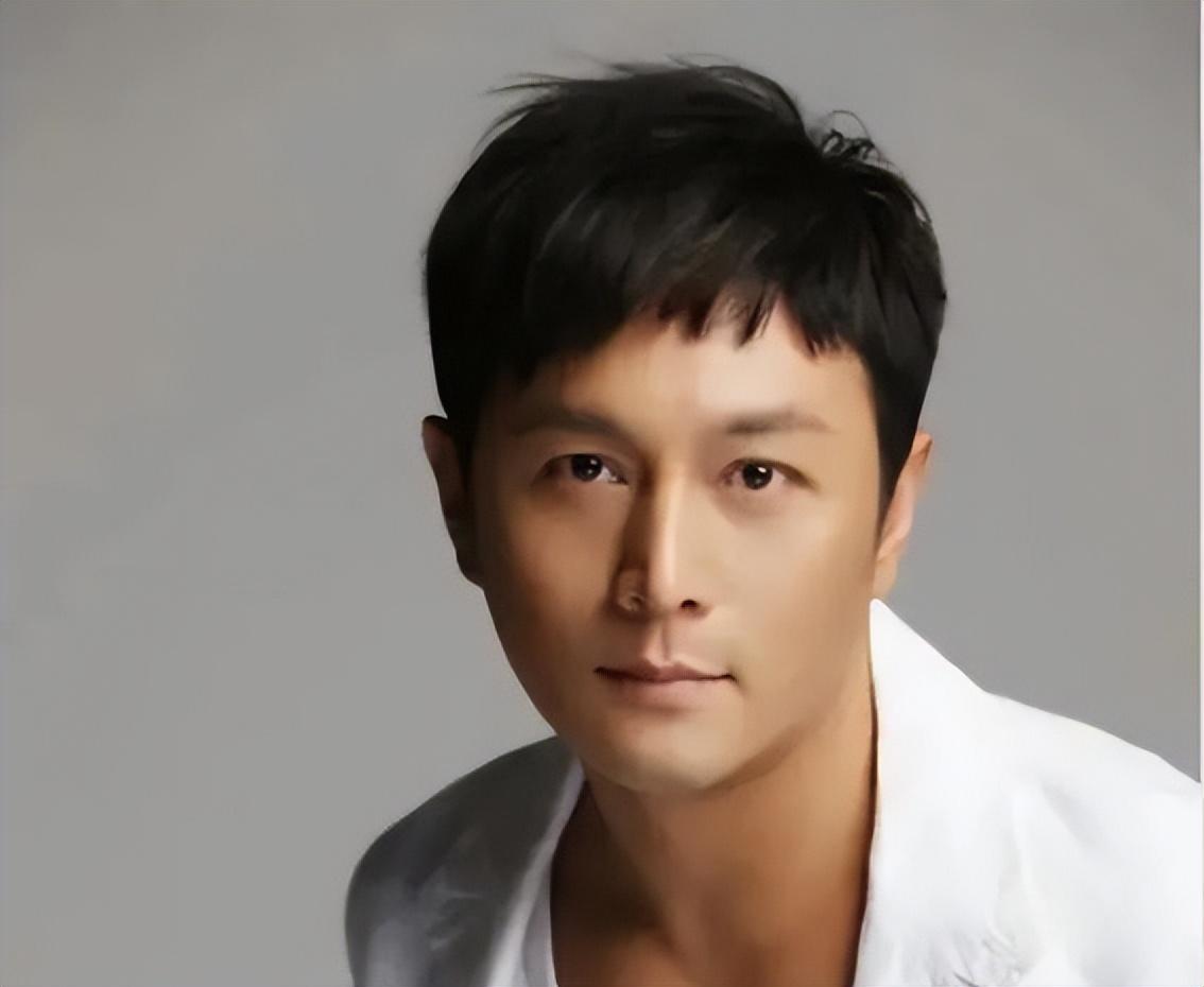 比王宝强“还惨”:被前妻卷走5000万,6个孩子都不是亲生的