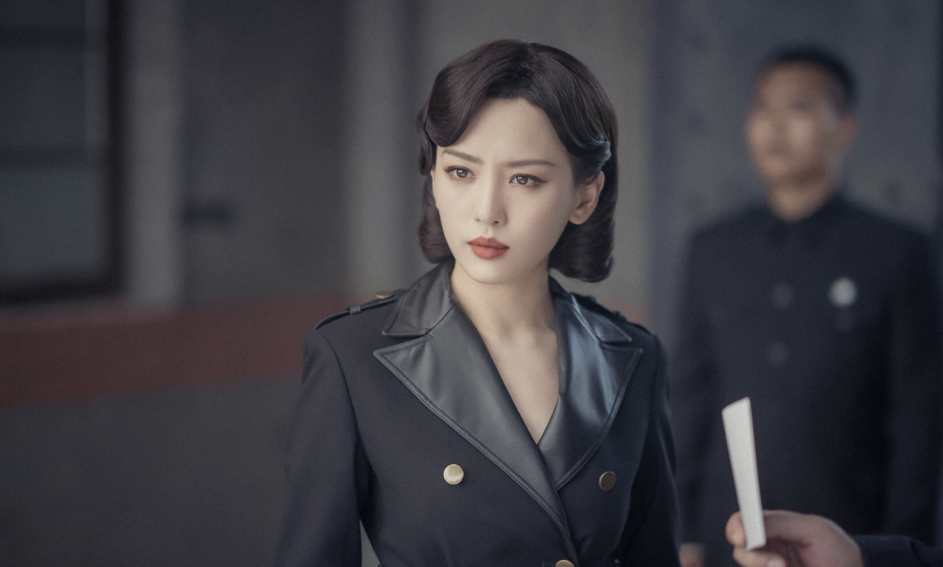 《孤战迷城》结局,三个细节细思极恐,两处暗线或为续集埋下伏笔