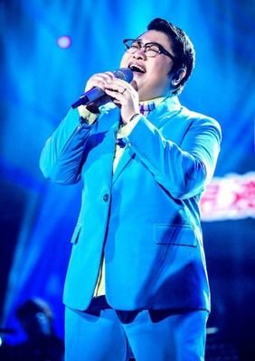 私吞上亿善款、被实名举报、掏空家产做慈善的韩红，动了谁的奶酪