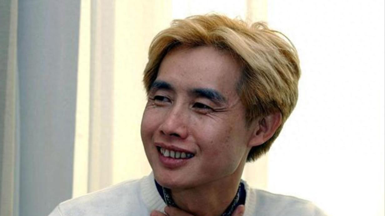 老谋深算邓建国，认14岁干女儿，等了5年亲手培养了一个小妻子