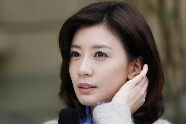 性感的贾静雯演技巅峰：《倚天屠龙记》中的赵敏，永恒的经典