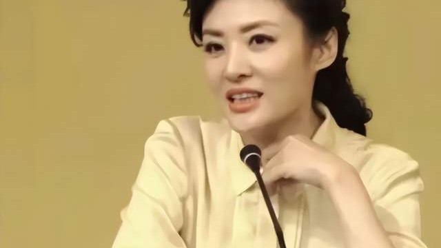 恭喜周涛！主持界女神登上新闻联播，摇身一变保利董事长