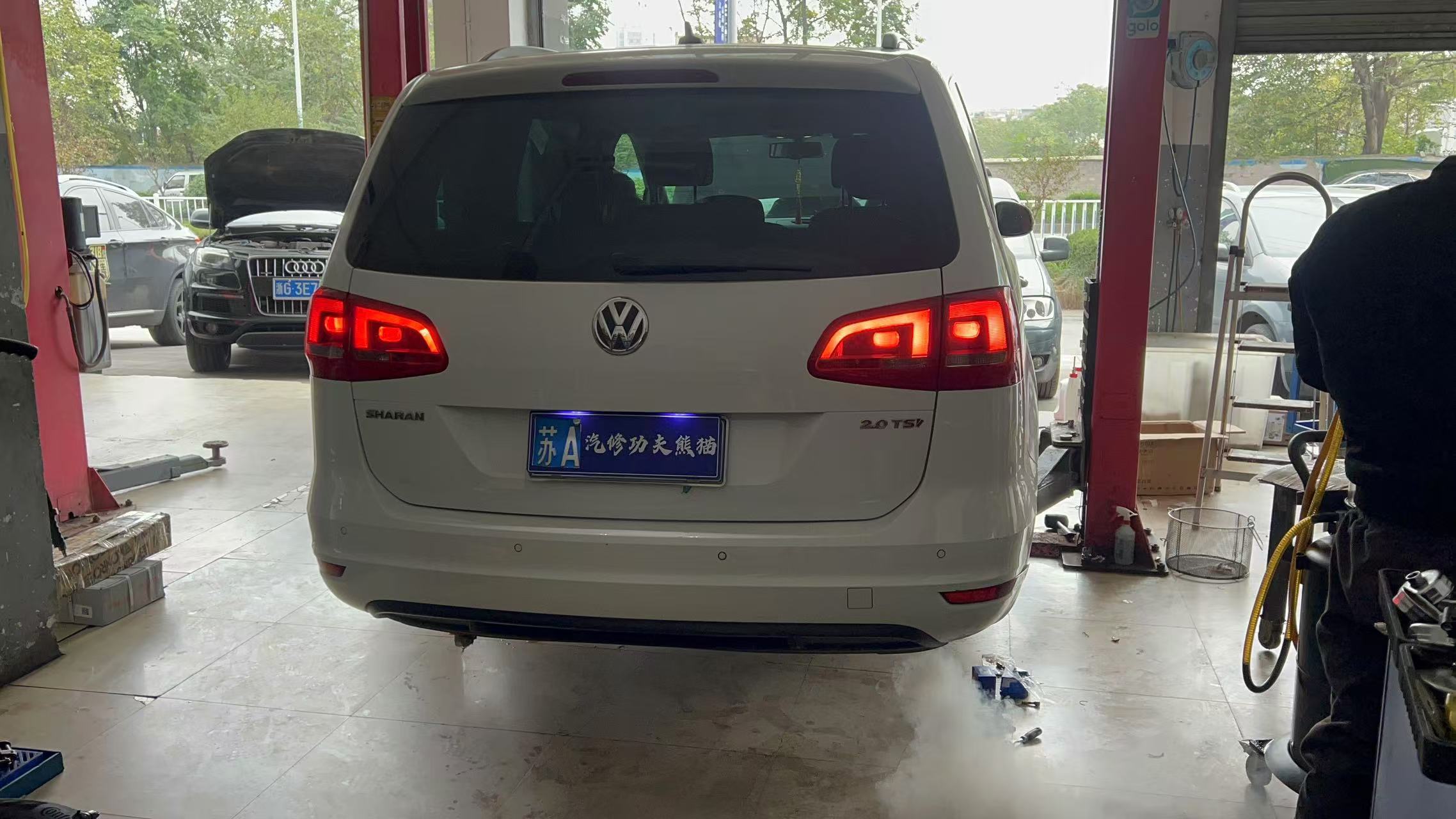 进口大众车一根弹簧值28000，大众夏朗在4S店扔了3万后再修烧机油