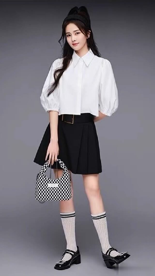 白鹿到底美不美?