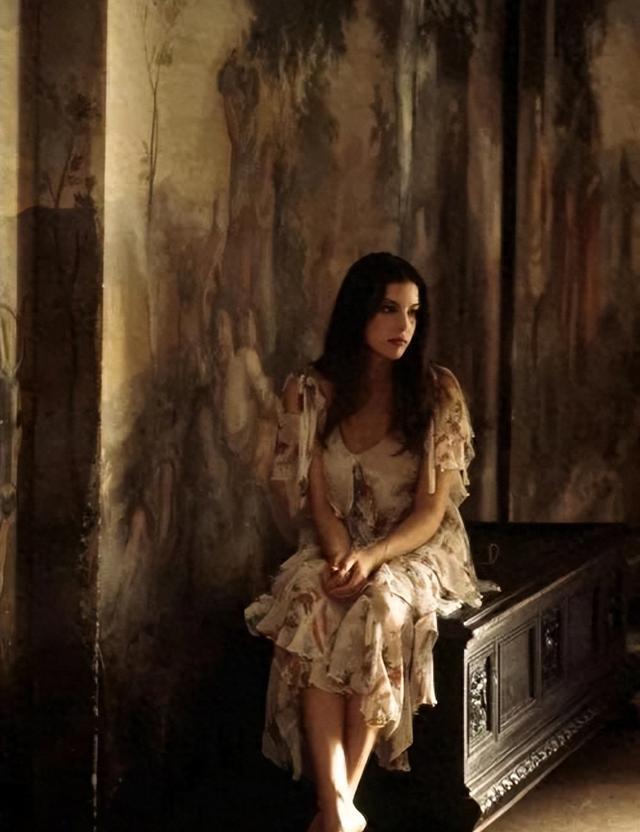 跨越国度的精灵之美——探索国外女星的童话气质