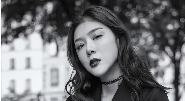 让林丹不顾谢杏芳,让李泽楷抛下梁洛施,她长成这样她到底凭啥?