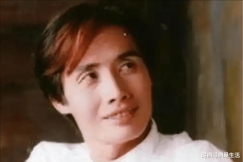 老谋深算邓建国,认14岁干女儿,等了5年亲手培养了一个小妻子