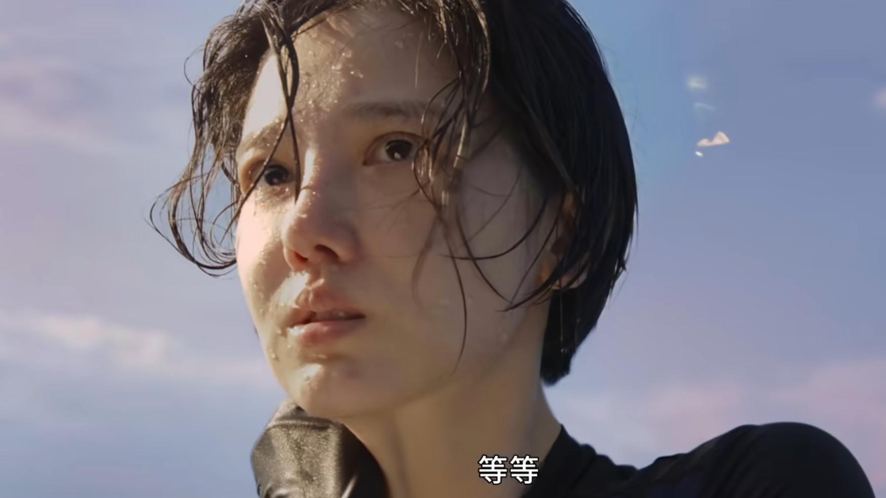 擦边卖肉，观众喊退钱，陈小纭翻拍《鲨滩》差评一片，票房仅17万