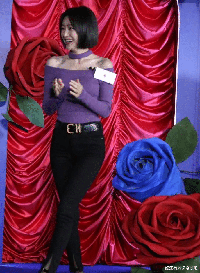 45岁秦岚：“夺命刀”的腰VS“夺命魂”的臀，简直招招致命