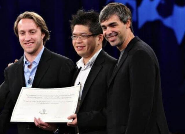 2006年三個少年以16.5億美元賣掉的一個網(wǎng)站，現(xiàn)價值2278億元