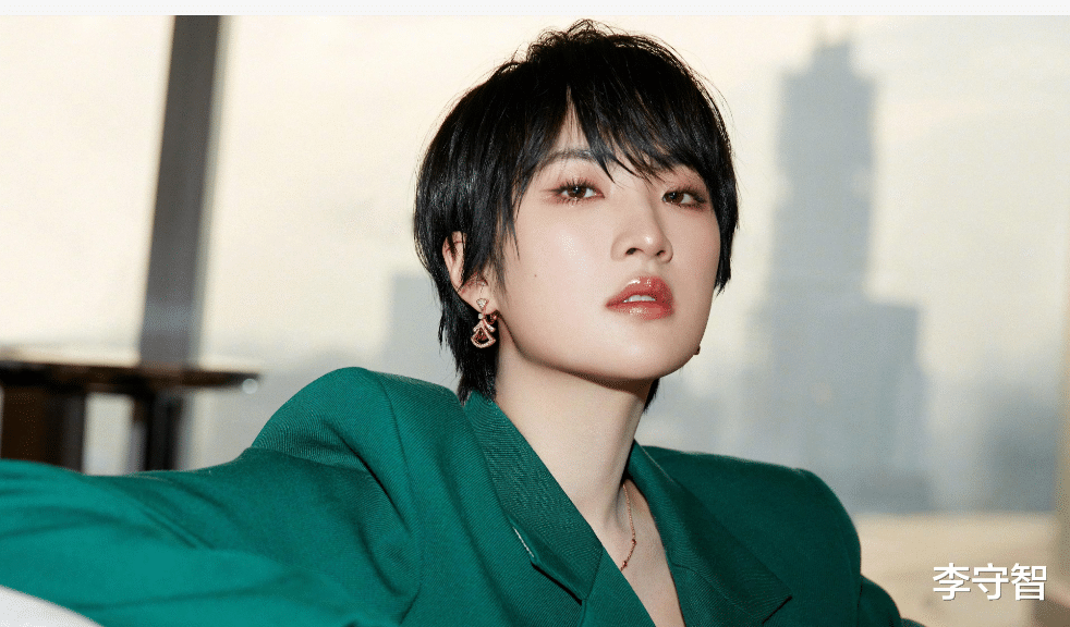 向佐上综艺尬演遭群嘲，姚安娜演技差被吐槽，都是强行演戏富二代