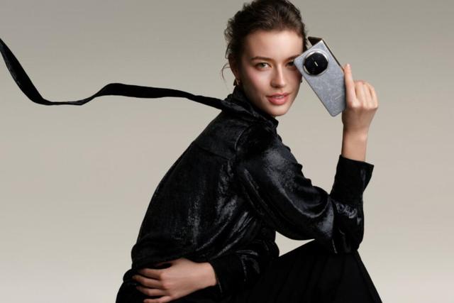 折疊屏遇寒冬，華為之外的品牌該何去何從