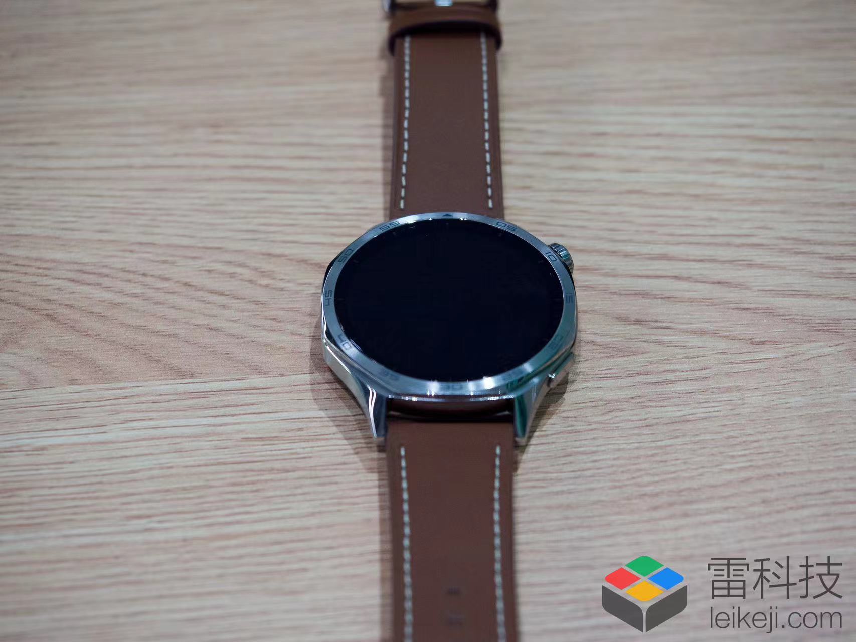 华为WATCH GT 5上手：圆表颜值天花板，健康监测很强大