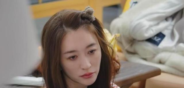 《一路繁花》舆论失控!向太、倪萍、蔡明的评论区无一幸免