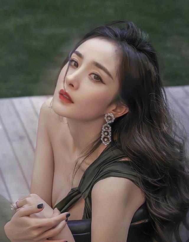 吴京的替身,李连杰的替身,热巴的替身,看到杨幂的替身我笑了!