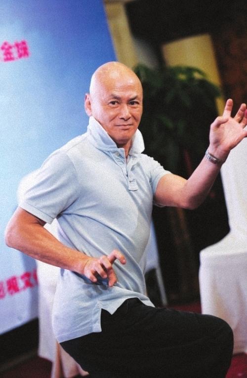 香港演员刘家辉：瘫痪在床12年，频传“去世”，现状令人泪目