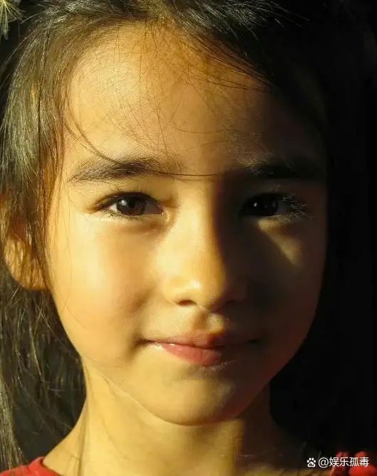 杀疯了!王家卫监制女主角21岁李宛妲美到窒息,下一个巨星预定