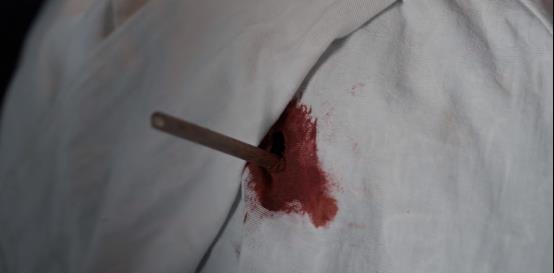 《黑白诀》《探晴安》各看4集，一部太上头，一部看得昏昏欲睡