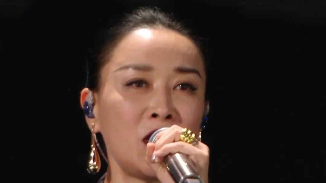 芒果青春夜明星状态：那英额头瞩目，尚雯婕脸肿，郑云龙好瘦