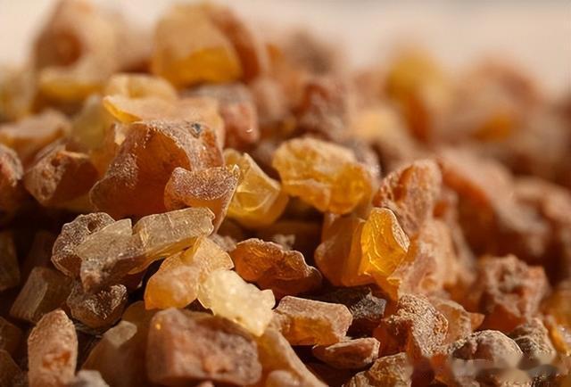 简单3味药泡水喝，一味补肾，一味补心，一味补血让你身体安康