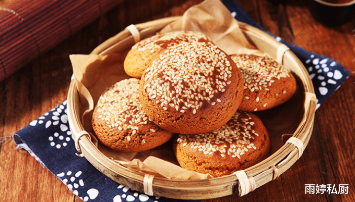 买零食时，别忘记这4款“宝藏零食”，包装丑了点，但是巨好吃！