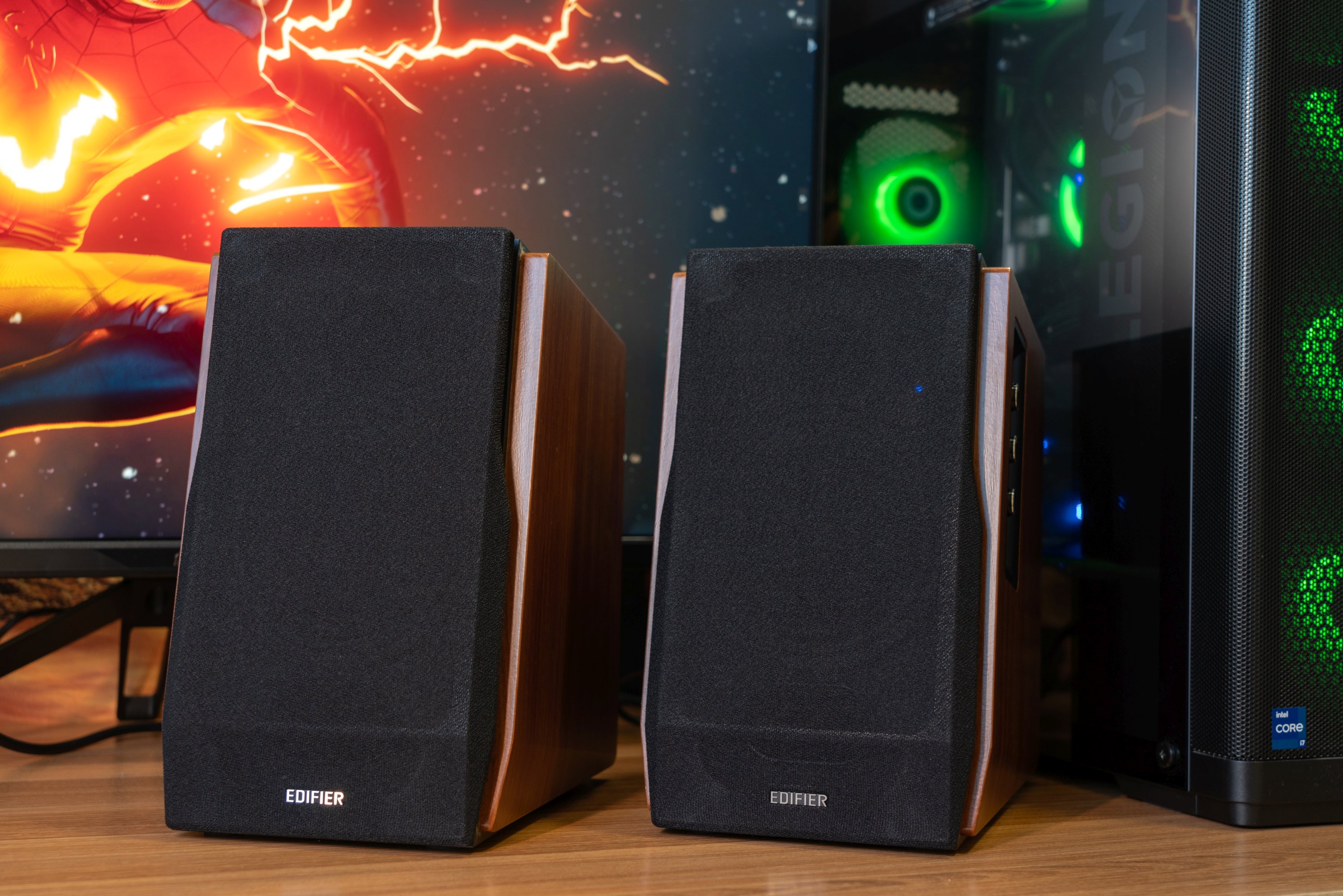 比MR4还厉害?500内的桌面音箱王者!漫步者R1700BT+自购评测