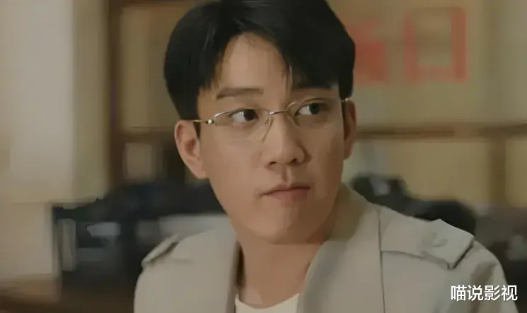 张艺谋《雪迷宫》与《边水往事》各看4集,一部上头,一部直犯困