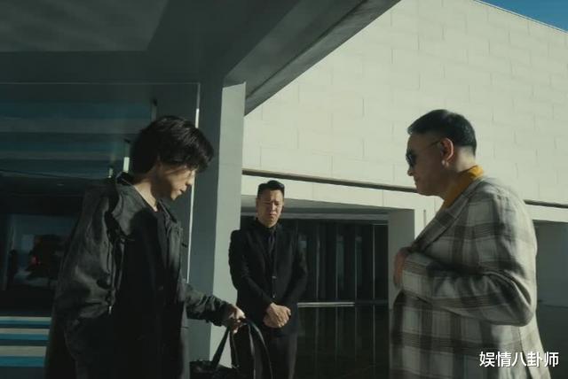 《白夜破晓》裴家易是替死鬼，韦东是布局操控者，大Boss是谁？