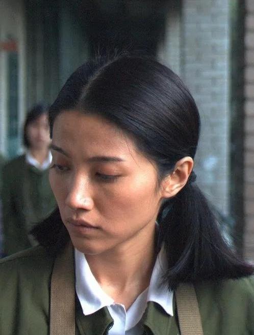 演员颜丙燕：10年8个影后无人知，宁愿饿死也不接广告不上综艺