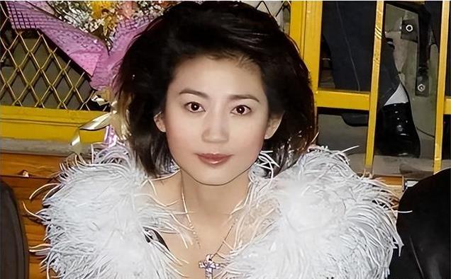 央视前主持王小丫，曾身患重病，病床上和父亲的谈话令人潸然泪下