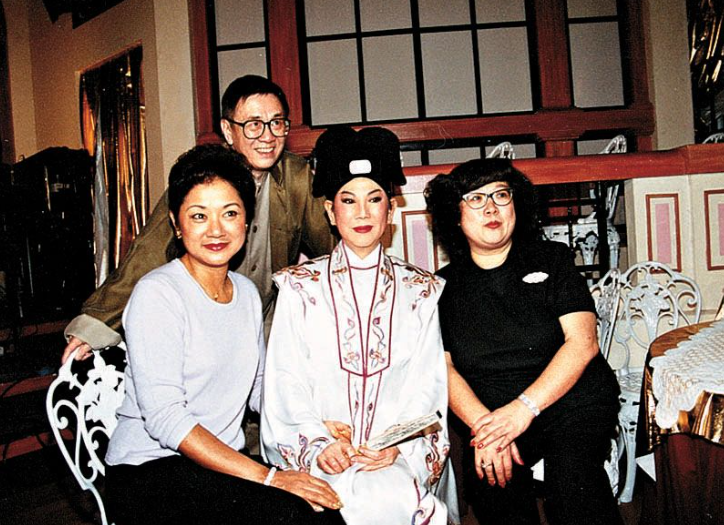 一首上海滩赚了16层楼!77岁叶丽仪:我已财富自由,每年能收到钱