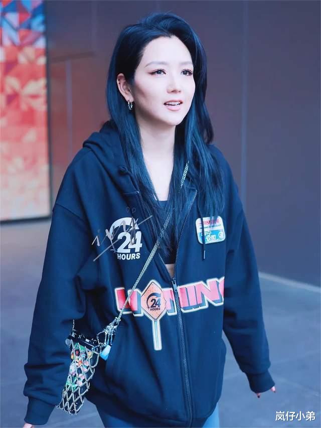 《浪姐5》初舞台部分歌单曝光，多位歌手演绎代表作，两人放大招！