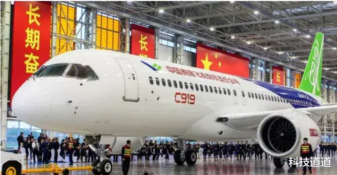 全都造反了!25万华人精英进入美国硅谷,外媒:中国又被自己人卡住了脖子