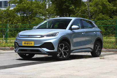 比亚迪再掀价格风暴！纯电SUV12万起，续航突破500km的底气在哪？