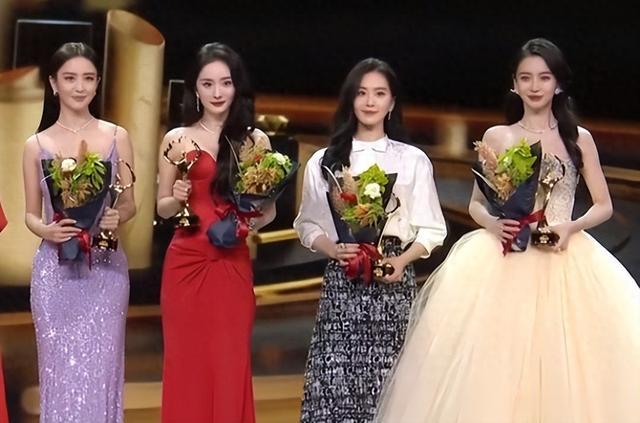 平胸、龅牙、塌鼻,明明长得难看却火遍大江南北,这些女星凭啥