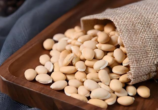 脾虚，齿痕舌，不过是气堵住了，分三组把气打通就行了。