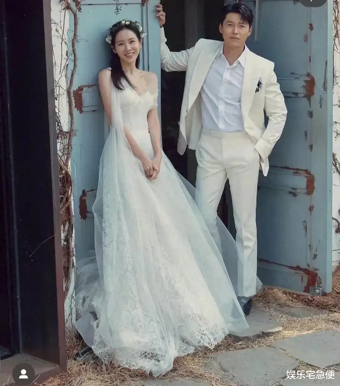 玄彬孙艺珍一家三口春游，一岁小甜豆罕露面，走路稳健全身皆名牌