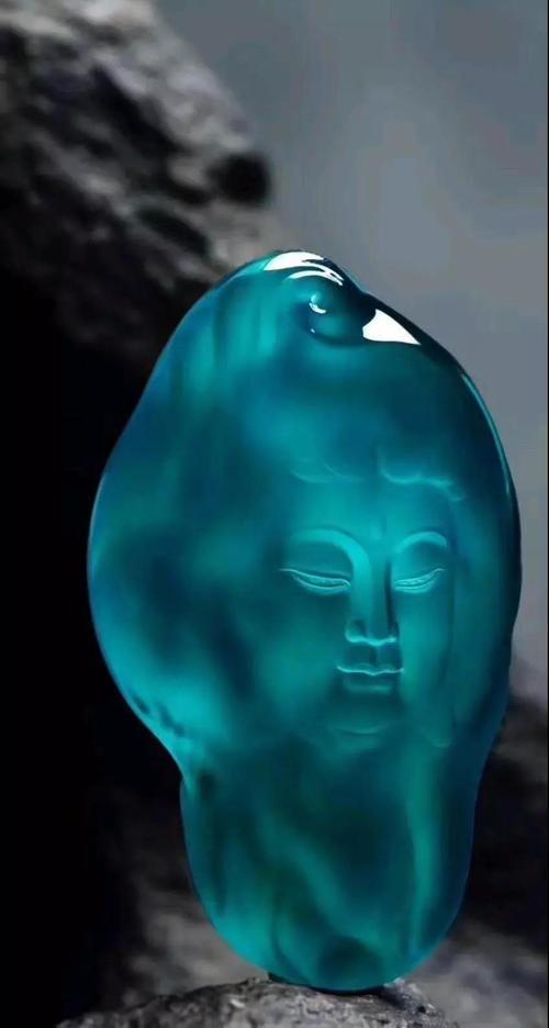 文玩新风尚：探索文玩背后的故事与智慧