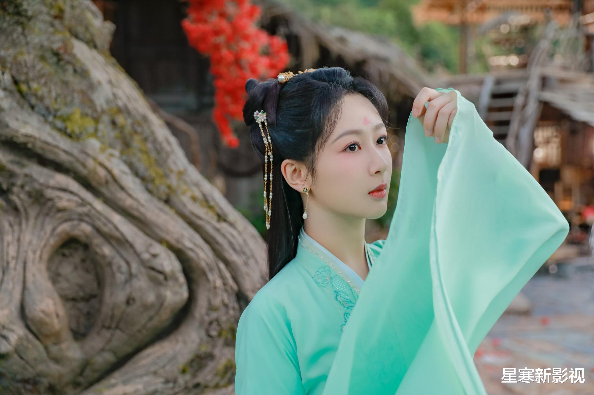 《国色芳华》热度再创新高,杨紫穿唐装太美,首播时间曝光很惊喜