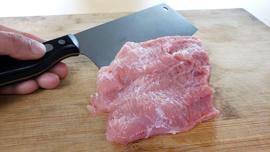 肉馅不用慢慢剁,教你一个小技巧,1分钟全剁好,比机器绞得还好