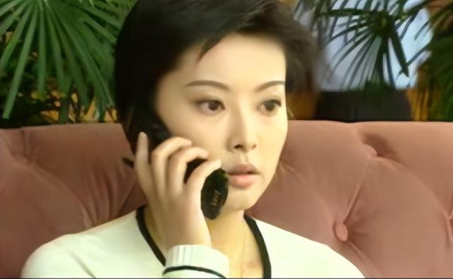 事实证明,当初被嘲“疯女人”的袁立,才是真的“人间清醒”