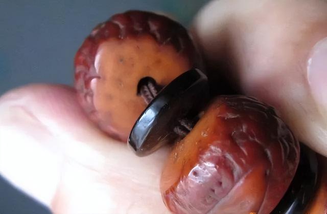 100元的莲花盘成了飞碟？藏式手串了解一下！