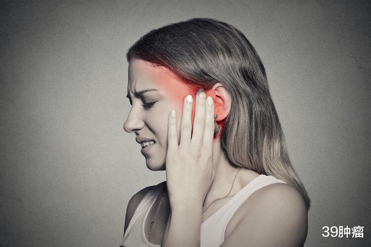 耳朵里面经常痒,却掏不出东西?或在暗示你这5个问题,别忽视了