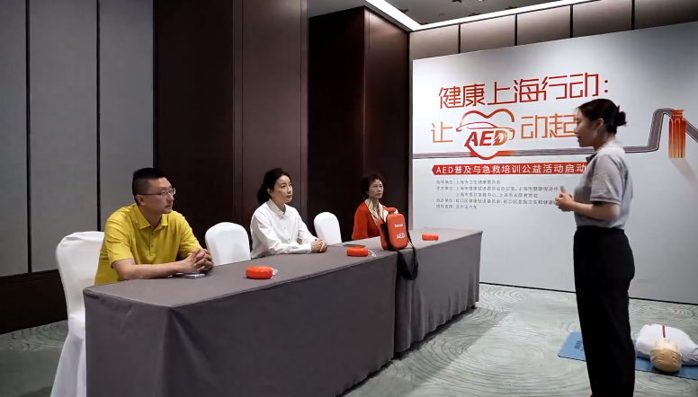 郭晶晶又给霍家长脸了,大佬看到她纷纷起立,网友:这才是大女主