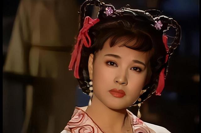 身边从未缺过男人,活到老玩到老,“风流老妖精”刘晓庆现形记