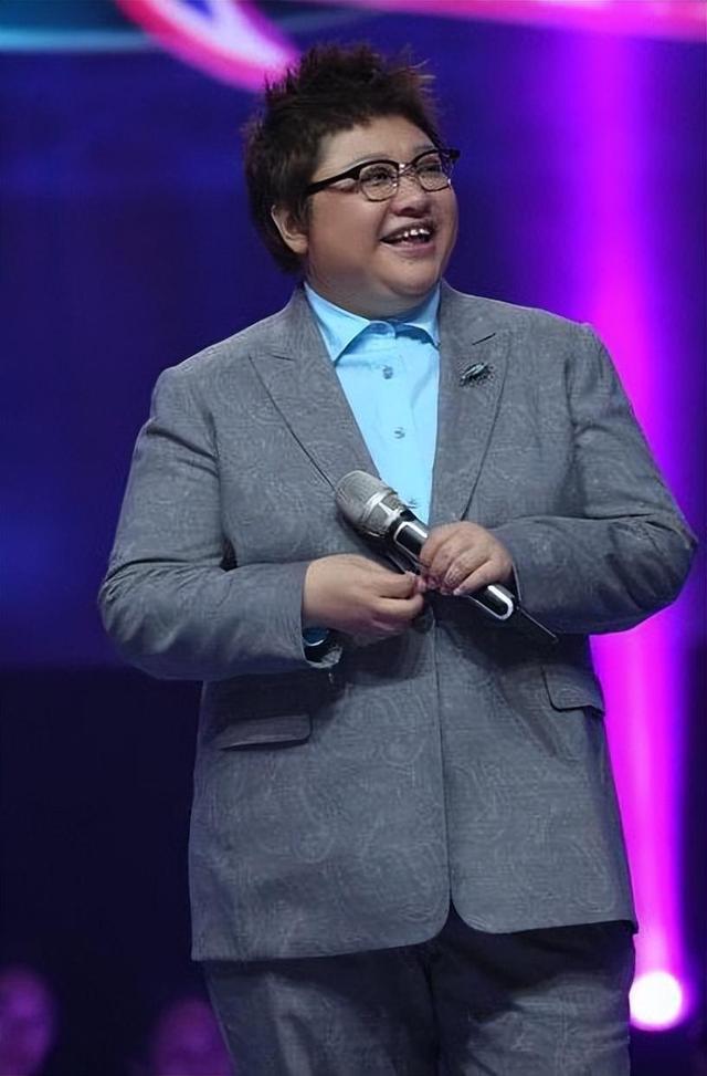 “骗”了我们30年,韩红父亲原来是家喻户晓的他难怪都不敢得罪她