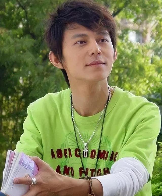 人走茶凉,49岁何炅,可能也没想到自己会有这么一天