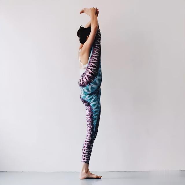 大腿后侧拉开之后,这 10 个瑜伽体式你也可以!